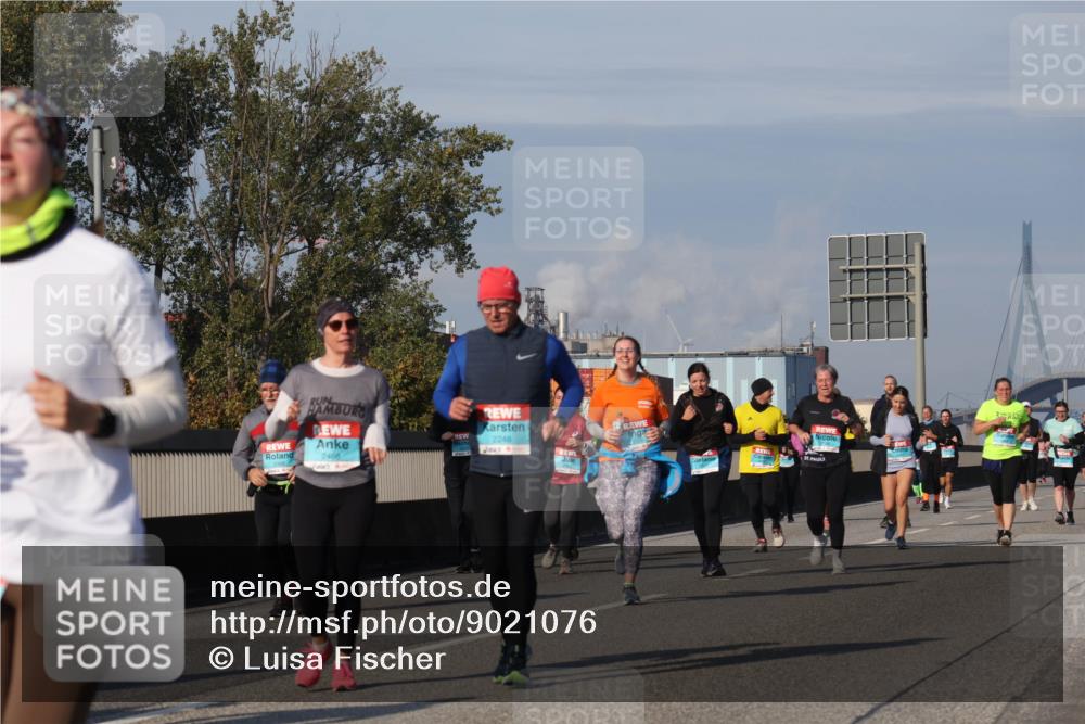 03.10.2025 - Köhlbrandbrückenlauf Luisa Fischer http://msf.ph/oto/9021076 03.10.2025 11:13:54 Position 3 2466, 2248 meine-sportfotos.de