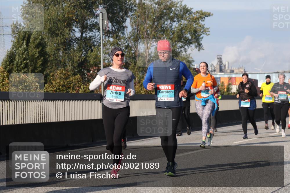 03.10.2025 - Köhlbrandbrückenlauf Luisa Fischer http://msf.ph/oto/9021089 03.10.2025 11:13:55 Position 3 2466, 2248 meine-sportfotos.de