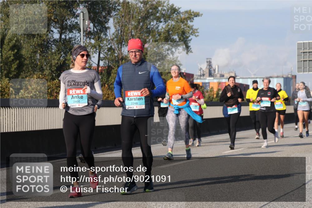 03.10.2025 - Köhlbrandbrückenlauf Luisa Fischer http://msf.ph/oto/9021091 03.10.2025 11:13:55 Position 3 2466, 2248 meine-sportfotos.de