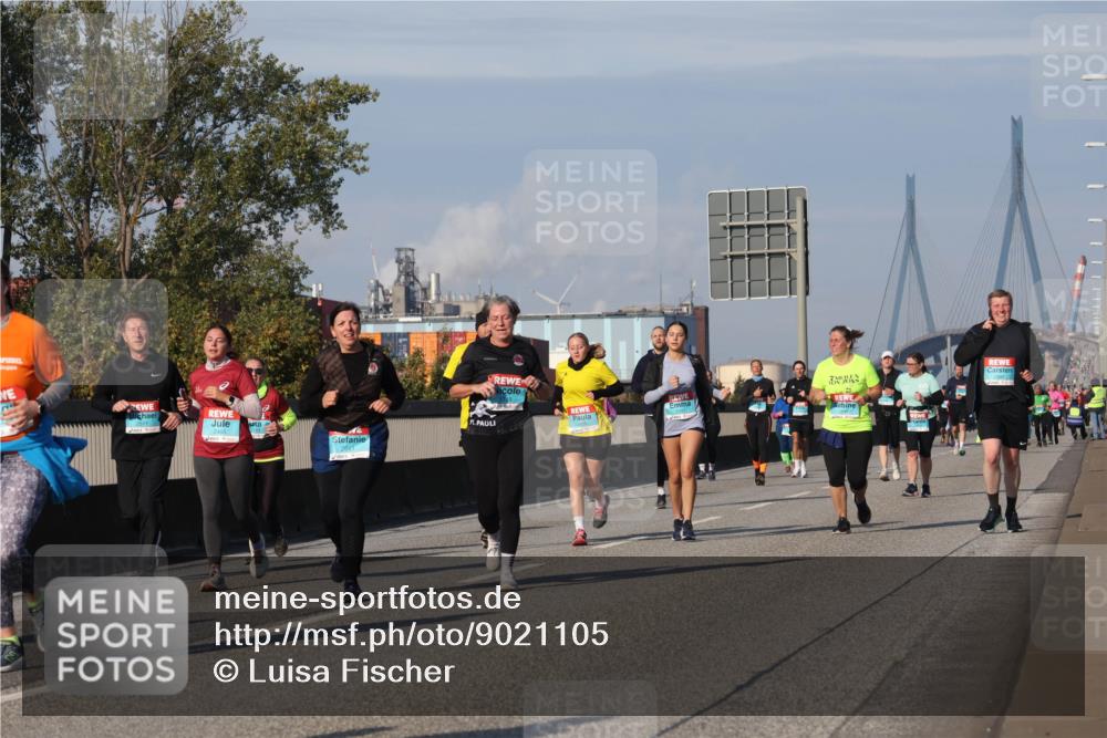 03.10.2025 - Köhlbrandbrückenlauf Luisa Fischer http://msf.ph/oto/9021105 03.10.2025 11:13:57 Position 3 217, 2041 meine-sportfotos.de