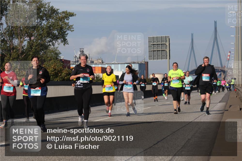 03.10.2025 - Köhlbrandbrückenlauf Luisa Fischer http://msf.ph/oto/9021119 03.10.2025 11:13:58 Position 3 2465, 2041 meine-sportfotos.de