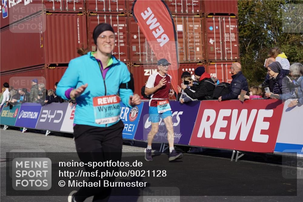 03.10.2025 - Köhlbrandbrückenlauf Michael Burmester http://msf.ph/oto/9021128 03.10.2025 10:22:07 Ziel 1951, 1984, 2071, 2304, 2313, 2314, 3279, 3777 meine-sportfotos.de