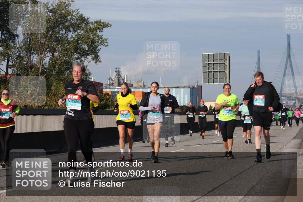 03.10.2025 - Köhlbrandbrückenlauf Luisa Fischer http://msf.ph/oto/9021135 03.10.2025 11:14:00 Position 3 1749, 1800 meine-sportfotos.de