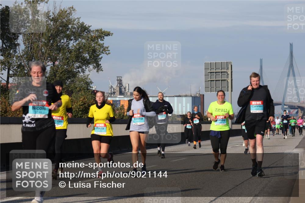 03.10.2025 - Köhlbrandbrückenlauf Luisa Fischer http://msf.ph/oto/9021144 03.10.2025 11:14:01 Position 3 1749, 2875, 7, 2348 meine-sportfotos.de