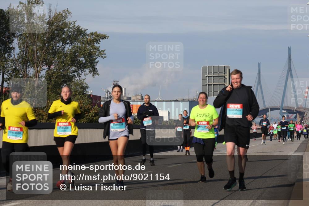 03.10.2025 - Köhlbrandbrückenlauf Luisa Fischer http://msf.ph/oto/9021154 03.10.2025 11:14:02 Position 3 1800, 2348 meine-sportfotos.de