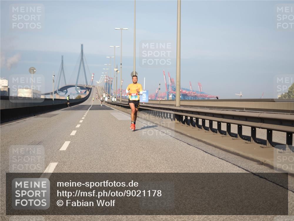 03.10.2025 - Köhlbrandbrückenlauf Fabian Wolf http://msf.ph/oto/9021178 03.10.2025 09:34:18 Position 3  meine-sportfotos.de
