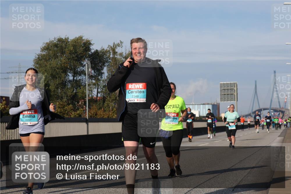 03.10.2025 - Köhlbrandbrückenlauf Luisa Fischer http://msf.ph/oto/9021183 03.10.2025 11:14:06 Position 3 2297, 2348, 1800 meine-sportfotos.de