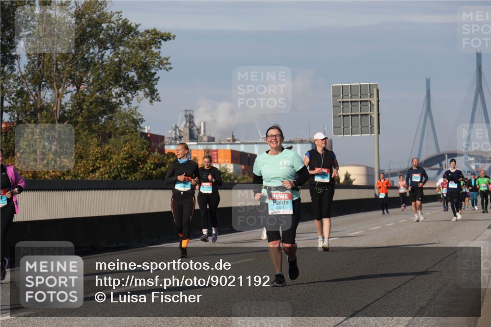 03.10.2025 - Köhlbrandbrückenlauf Luisa Fischer http://msf.ph/oto/9021192 03.10.2025 11:14:09 Position 3 2924 meine-sportfotos.de