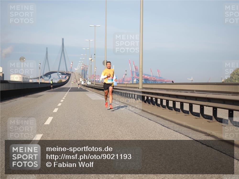 03.10.2025 - Köhlbrandbrückenlauf Fabian Wolf http://msf.ph/oto/9021193 03.10.2025 09:34:18 Position 3  meine-sportfotos.de