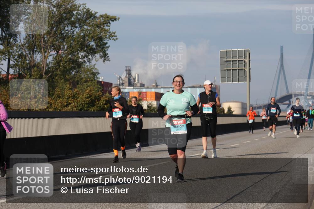 03.10.2025 - Köhlbrandbrückenlauf Luisa Fischer http://msf.ph/oto/9021194 03.10.2025 11:14:09 Position 3 2924 meine-sportfotos.de