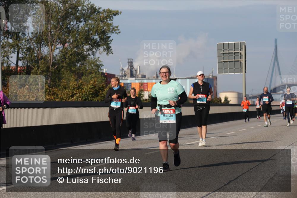 03.10.2025 - Köhlbrandbrückenlauf Luisa Fischer http://msf.ph/oto/9021196 03.10.2025 11:14:09 Position 3 2924 meine-sportfotos.de