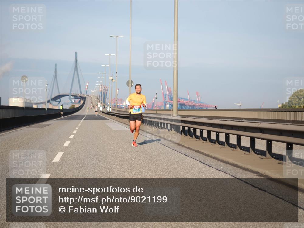 03.10.2025 - Köhlbrandbrückenlauf Fabian Wolf http://msf.ph/oto/9021199 03.10.2025 09:34:18 Position 3  meine-sportfotos.de