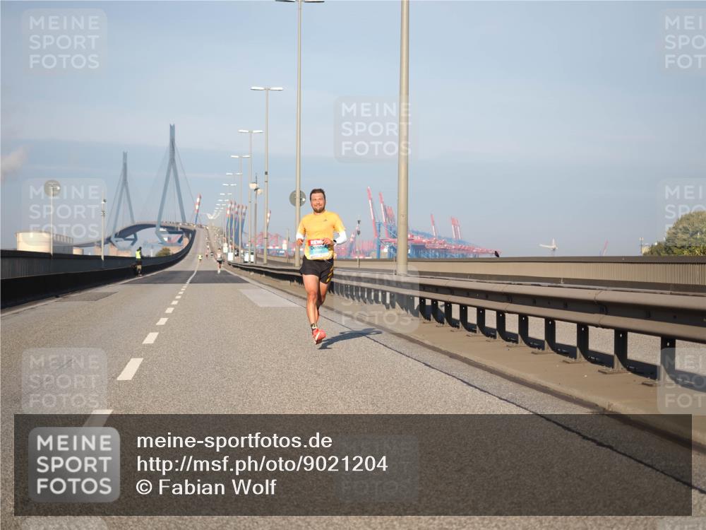 03.10.2025 - Köhlbrandbrückenlauf Fabian Wolf http://msf.ph/oto/9021204 03.10.2025 09:34:18 Position 3  meine-sportfotos.de