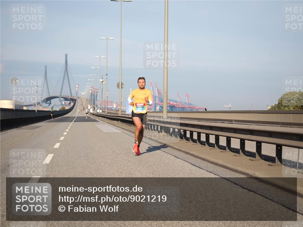 03.10.2025 - Köhlbrandbrückenlauf Fabian Wolf http://msf.ph/oto/9021219 03.10.2025 09:34:19 Position 3  meine-sportfotos.de