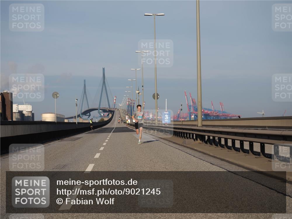 03.10.2025 - Köhlbrandbrückenlauf Fabian Wolf http://msf.ph/oto/9021245 03.10.2025 09:34:37 Position 3 3 meine-sportfotos.de