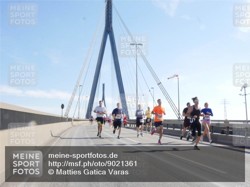 03.10.2025 - Köhlbrandbrückenlauf Matties Gatica Varas http://msf.ph/oto/9021361 03.10.2025 12:24:46 Position 1  meine-sportfotos.de