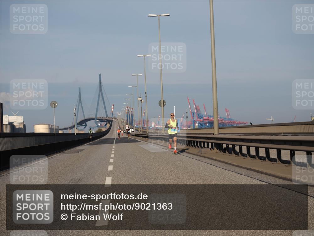 03.10.2025 - Köhlbrandbrückenlauf Fabian Wolf http://msf.ph/oto/9021363 03.10.2025 09:35:07 Position 3  meine-sportfotos.de