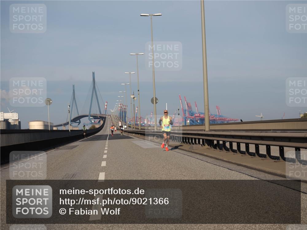 03.10.2025 - Köhlbrandbrückenlauf Fabian Wolf http://msf.ph/oto/9021366 03.10.2025 09:35:07 Position 3  meine-sportfotos.de