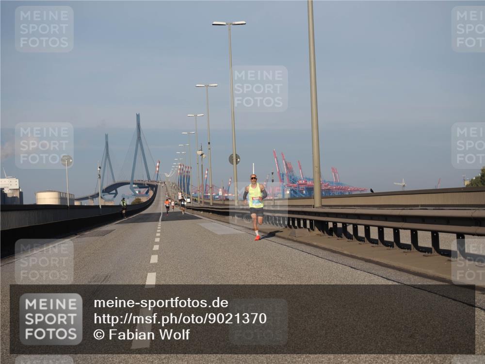 03.10.2025 - Köhlbrandbrückenlauf Fabian Wolf http://msf.ph/oto/9021370 03.10.2025 09:35:07 Position 3  meine-sportfotos.de