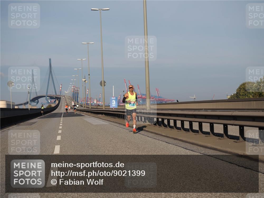 03.10.2025 - Köhlbrandbrückenlauf Fabian Wolf http://msf.ph/oto/9021399 03.10.2025 09:35:09 Position 3  meine-sportfotos.de