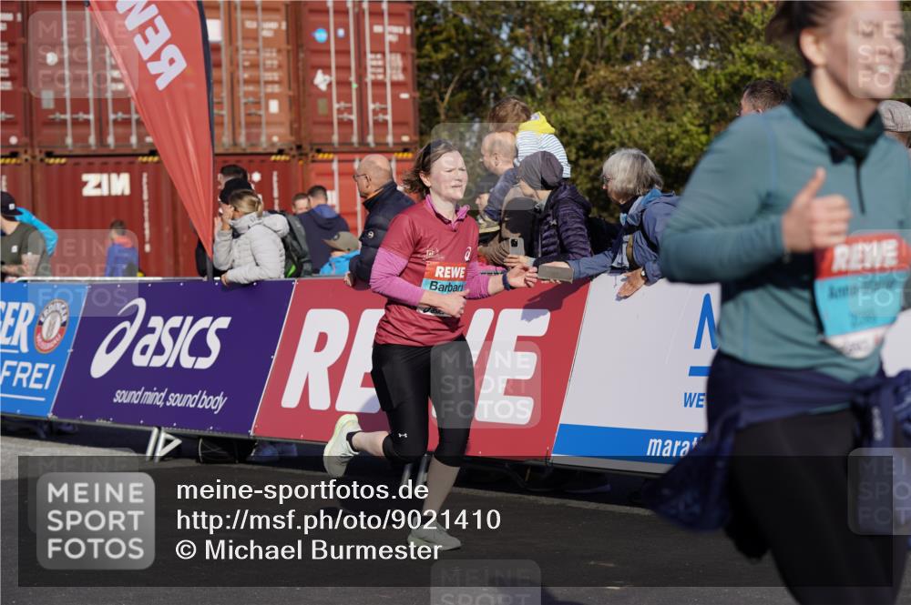 03.10.2025 - Köhlbrandbrückenlauf Michael Burmester http://msf.ph/oto/9021410 03.10.2025 10:22:44 Ziel 1452, 1934, 2028, 2031, 2099, 2682, 3322, 3574 meine-sportfotos.de