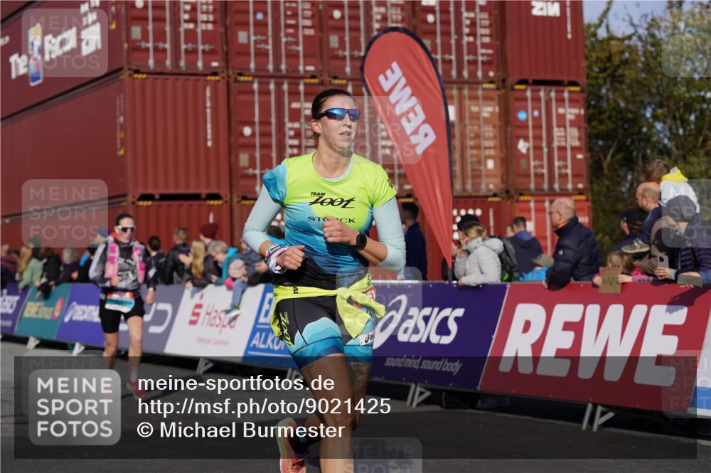 03.10.2025 - Köhlbrandbrückenlauf Michael Burmester http://msf.ph/oto/9021425 03.10.2025 10:22:45 Ziel 1452, 1934, 2028, 2031, 2099, 2682, 3322, 3574 meine-sportfotos.de