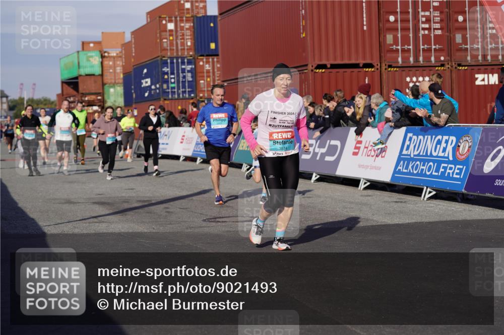 03.10.2025 - Köhlbrandbrückenlauf Michael Burmester http://msf.ph/oto/9021493 03.10.2025 10:22:51 Ziel 1320, 1484, 1751, 1934, 2031, 2087, 2682, 2690, 2861, 2862, 2907, 3109, 3222, 3322, 3480, 3574 meine-sportfotos.de