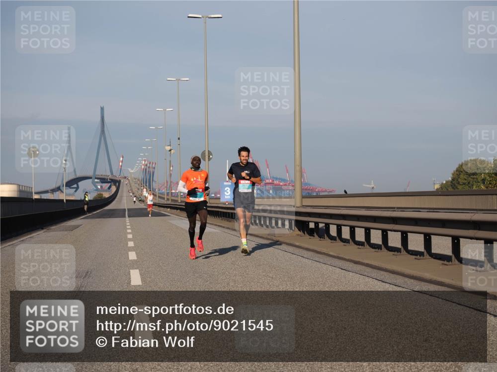 03.10.2025 - Köhlbrandbrückenlauf Fabian Wolf http://msf.ph/oto/9021545 03.10.2025 09:35:28 Position 3 3 meine-sportfotos.de