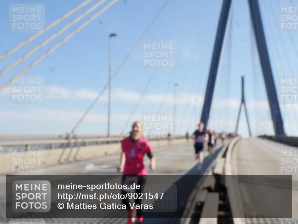 03.10.2025 - Köhlbrandbrückenlauf Matties Gatica Varas http://msf.ph/oto/9021547 03.10.2025 12:26:22 Position 1  meine-sportfotos.de