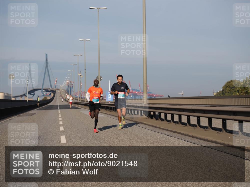 03.10.2025 - Köhlbrandbrückenlauf Fabian Wolf http://msf.ph/oto/9021548 03.10.2025 09:35:28 Position 3 3 meine-sportfotos.de