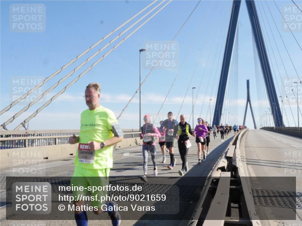 03.10.2025 - Köhlbrandbrückenlauf Matties Gatica Varas http://msf.ph/oto/9021659 03.10.2025 12:26:50 Position 1 4138 meine-sportfotos.de