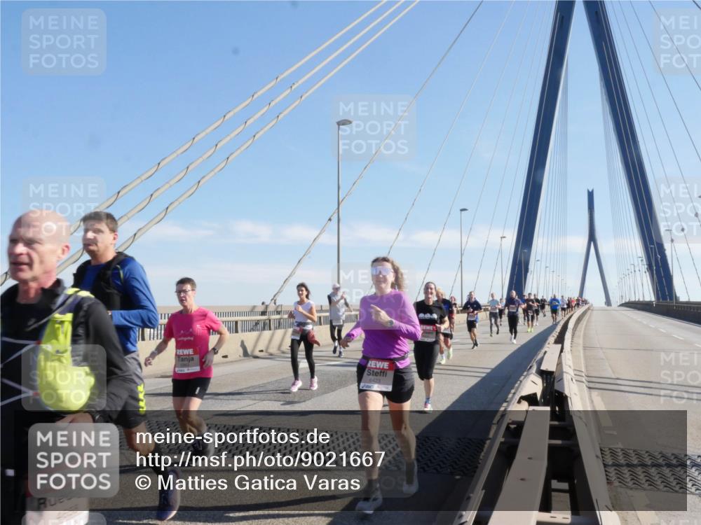 03.10.2025 - Köhlbrandbrückenlauf Matties Gatica Varas http://msf.ph/oto/9021667 03.10.2025 12:26:52 Position 1 4658, 6423 meine-sportfotos.de