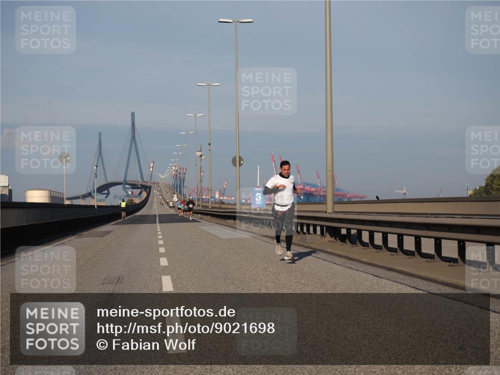 03.10.2025 - Köhlbrandbrückenlauf Fabian Wolf http://msf.ph/oto/9021698 03.10.2025 09:36:15 Position 3 3 meine-sportfotos.de