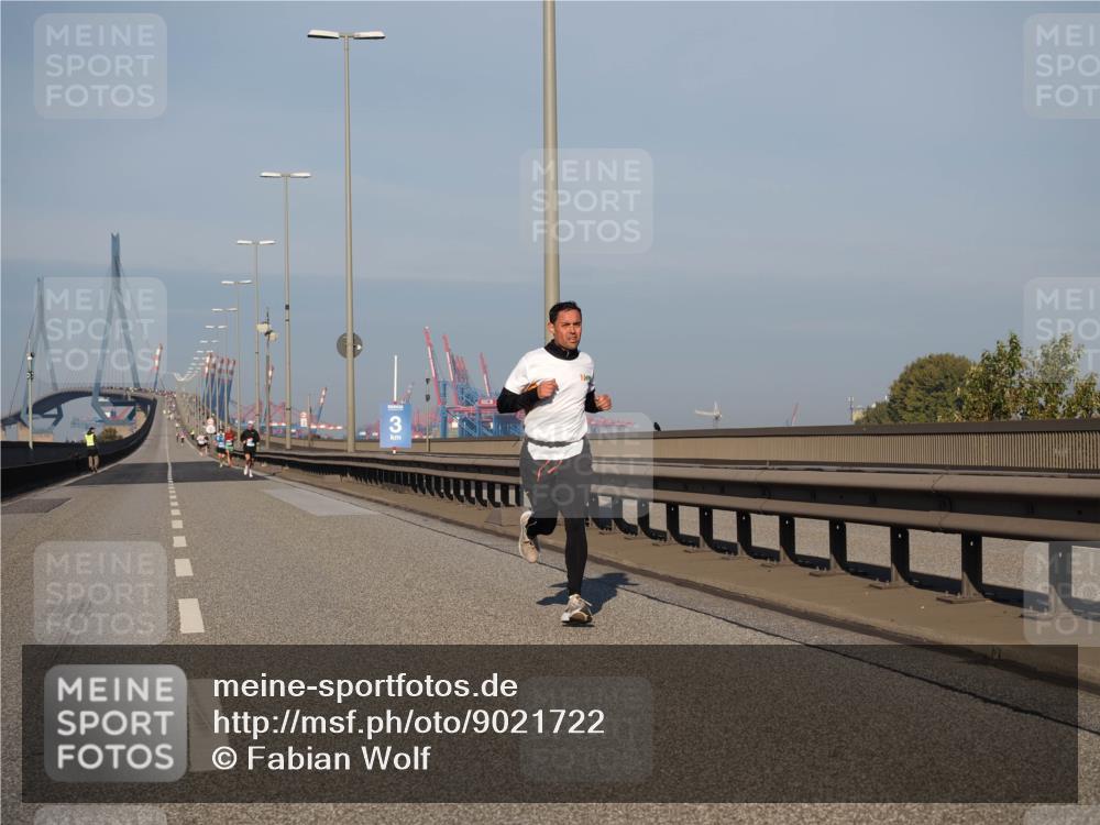 03.10.2025 - Köhlbrandbrückenlauf Fabian Wolf http://msf.ph/oto/9021722 03.10.2025 09:36:16 Position 3 3 meine-sportfotos.de