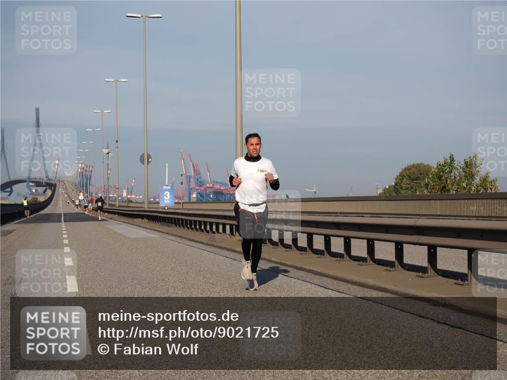03.10.2025 - Köhlbrandbrückenlauf Fabian Wolf http://msf.ph/oto/9021725 03.10.2025 09:36:16 Position 3  meine-sportfotos.de
