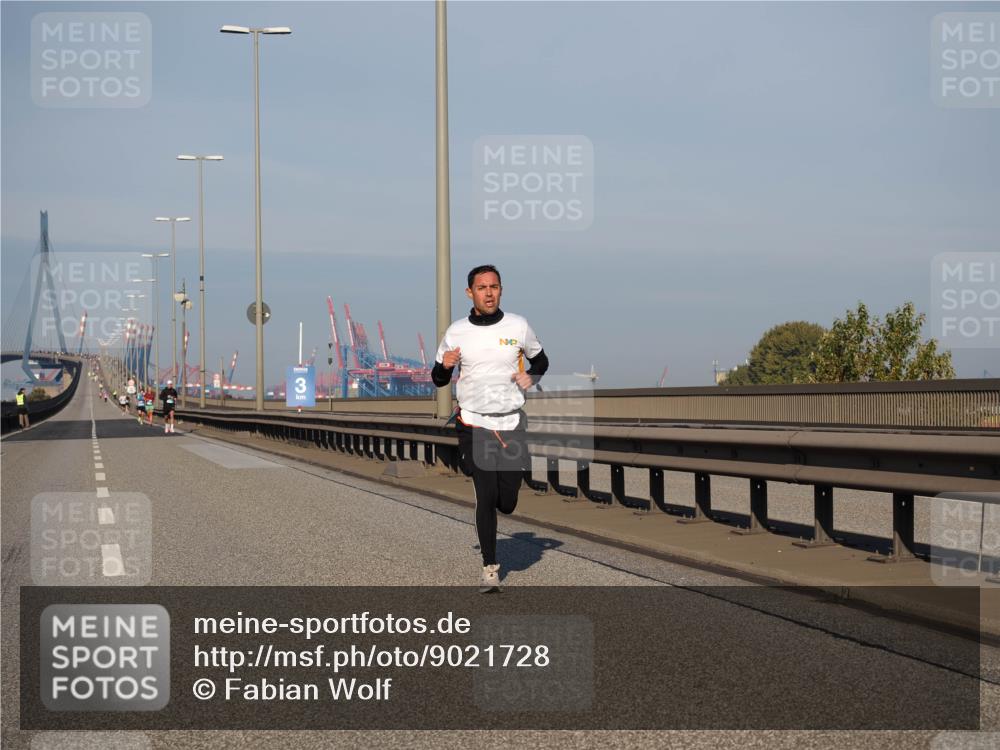 03.10.2025 - Köhlbrandbrückenlauf Fabian Wolf http://msf.ph/oto/9021728 03.10.2025 09:36:17 Position 3 3 meine-sportfotos.de