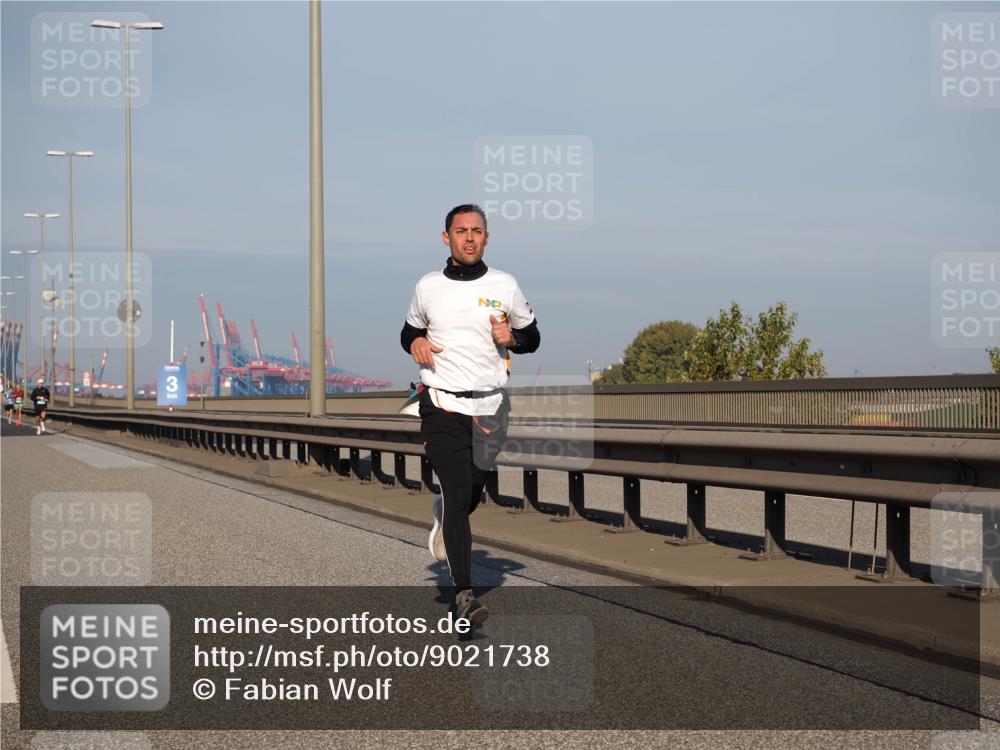 03.10.2025 - Köhlbrandbrückenlauf Fabian Wolf http://msf.ph/oto/9021738 03.10.2025 09:36:17 Position 3 3 meine-sportfotos.de