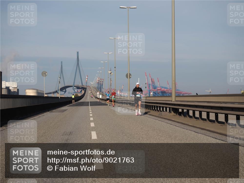 03.10.2025 - Köhlbrandbrückenlauf Fabian Wolf http://msf.ph/oto/9021763 03.10.2025 09:36:27 Position 3  meine-sportfotos.de