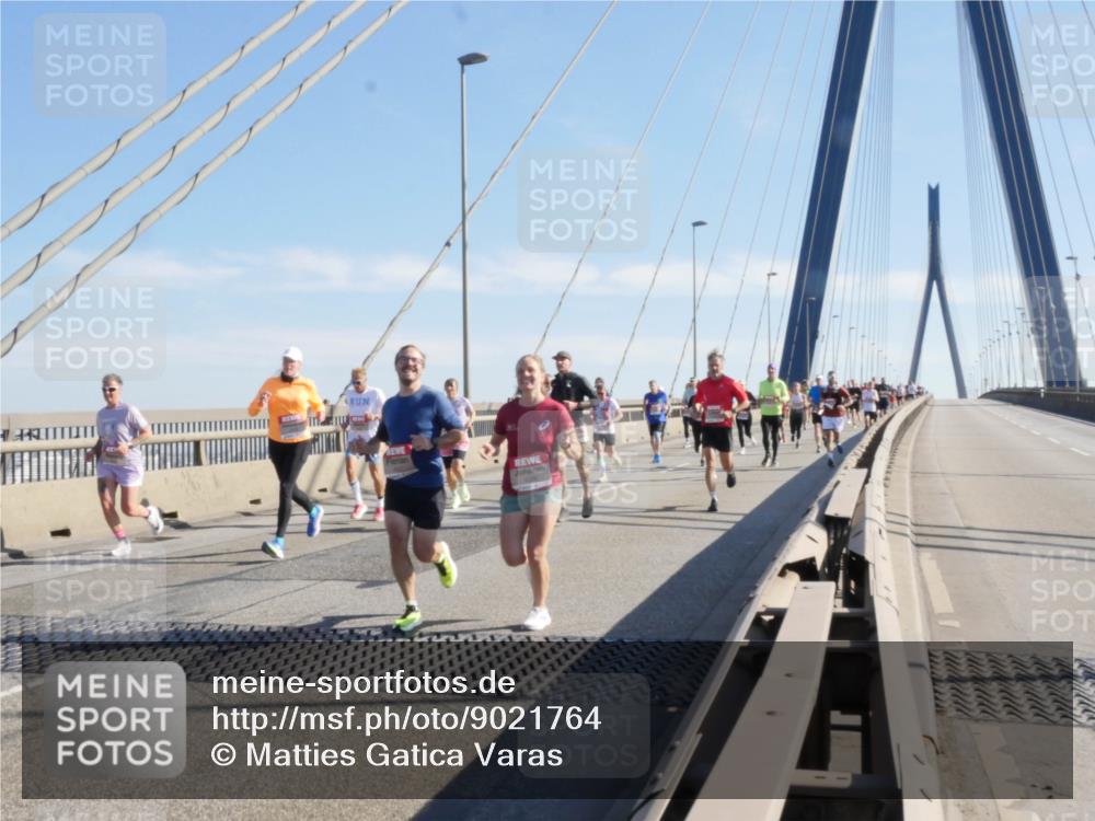 03.10.2025 - Köhlbrandbrückenlauf Matties Gatica Varas http://msf.ph/oto/9021764 03.10.2025 12:27:16 Position 1  meine-sportfotos.de