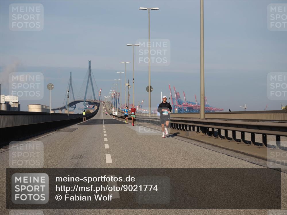 03.10.2025 - Köhlbrandbrückenlauf Fabian Wolf http://msf.ph/oto/9021774 03.10.2025 09:36:28 Position 3  meine-sportfotos.de