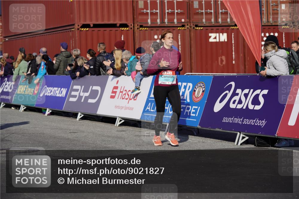 03.10.2025 - Köhlbrandbrückenlauf Michael Burmester http://msf.ph/oto/9021827 03.10.2025 10:23:20 Ziel 1128, 1482, 1597, 1875, 1937, 1978, 2008, 2229, 2303, 2315, 2637, 2683, 2684, 2783, 2784, 3170 meine-sportfotos.de