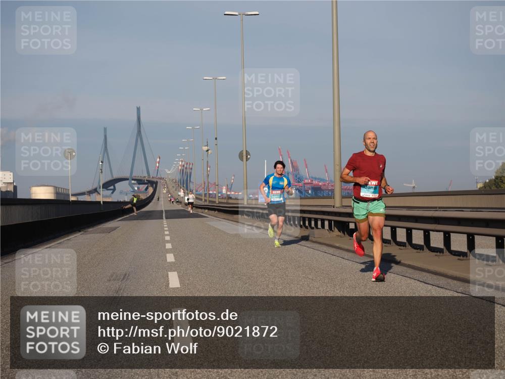 03.10.2025 - Köhlbrandbrückenlauf Fabian Wolf http://msf.ph/oto/9021872 03.10.2025 09:36:38 Position 3  meine-sportfotos.de