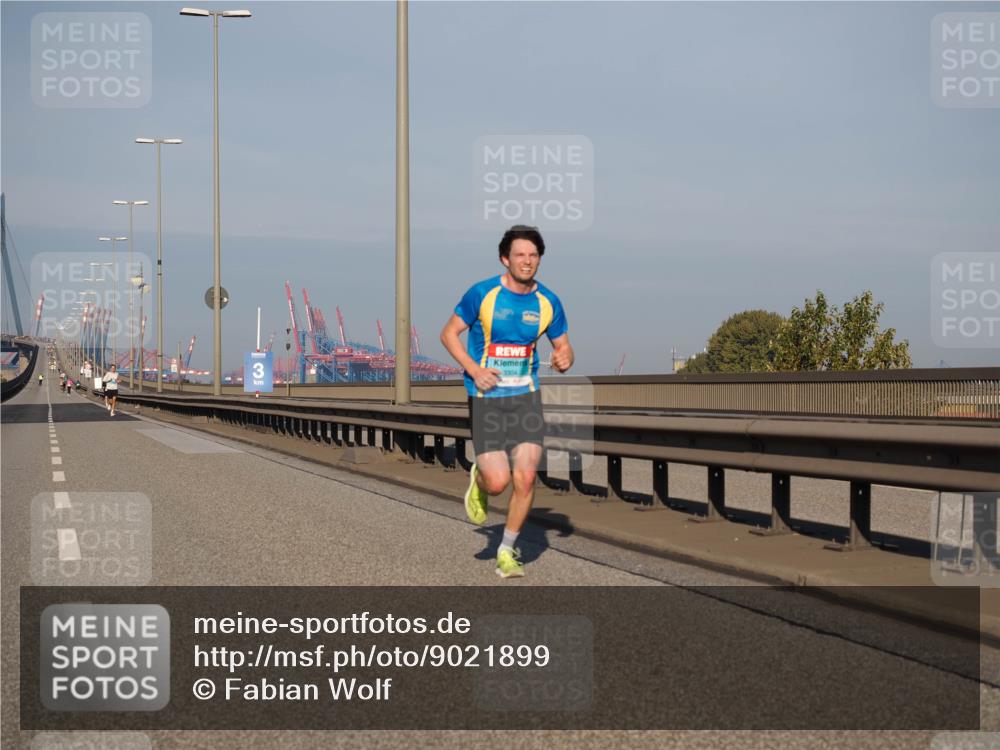 03.10.2025 - Köhlbrandbrückenlauf Fabian Wolf http://msf.ph/oto/9021899 03.10.2025 09:36:41 Position 3 3, 3304 meine-sportfotos.de