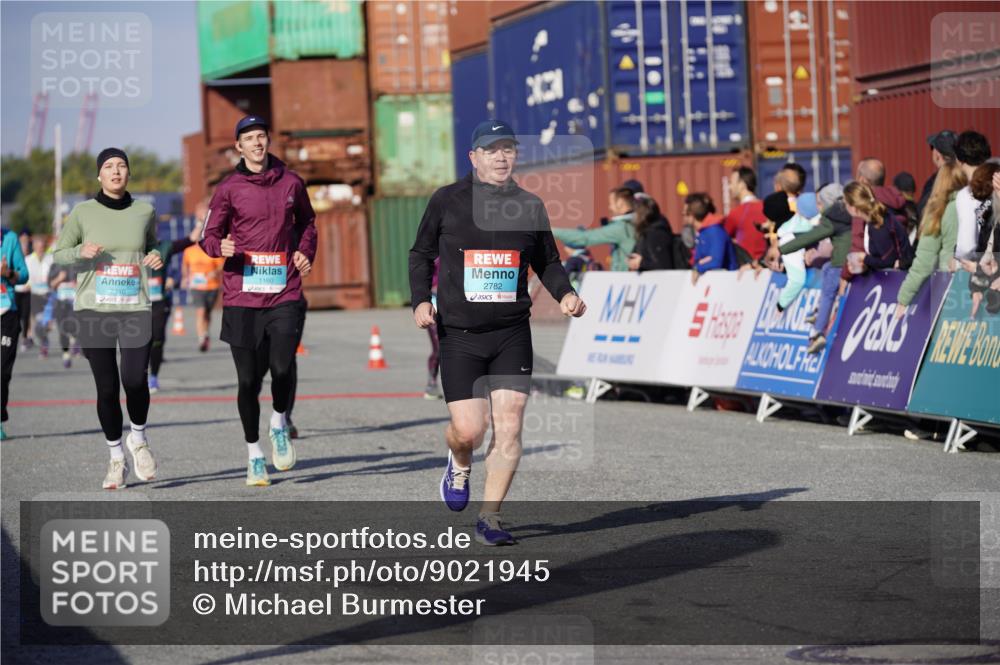 03.10.2025 - Köhlbrandbrückenlauf Michael Burmester http://msf.ph/oto/9021945 03.10.2025 10:23:39 Ziel 1001, 1160, 1545, 1825, 2310, 2782, 3088 meine-sportfotos.de