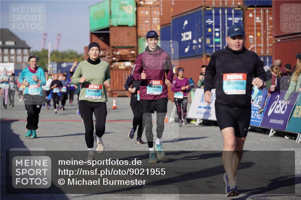 03.10.2025 - Köhlbrandbrückenlauf Michael Burmester http://msf.ph/oto/9021955 03.10.2025 10:23:41 Ziel 1001, 1160, 1545, 1825, 2310, 2782, 3088 meine-sportfotos.de