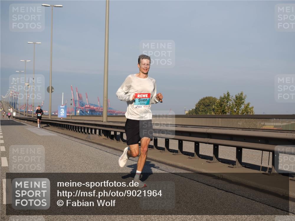 03.10.2025 - Köhlbrandbrückenlauf Fabian Wolf http://msf.ph/oto/9021964 03.10.2025 09:36:58 Position 3 3209 meine-sportfotos.de