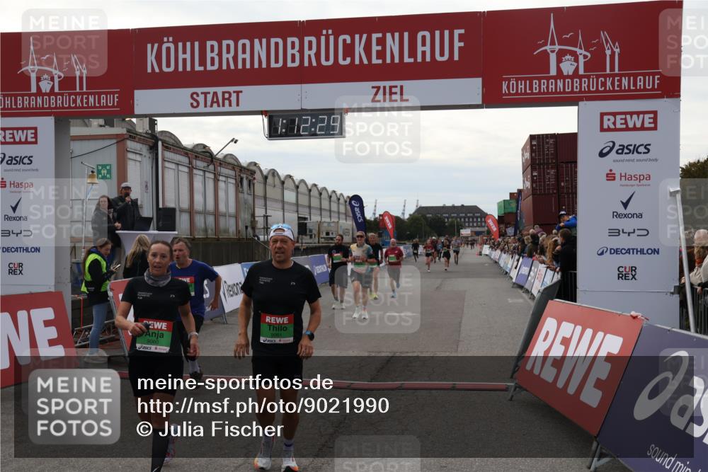 03.10.2025 - Köhlbrandbrückenlauf Julia Fischer http://msf.ph/oto/9021990 03.10.2025 16:12:29 Ziel 7203, 7654, 7688, 8501, 8901, 9060, 9061, 9359, 9454, 9677, 9706 meine-sportfotos.de