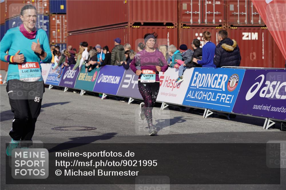 03.10.2025 - Köhlbrandbrückenlauf Michael Burmester http://msf.ph/oto/9021995 03.10.2025 10:23:47 Ziel 1001, 1147, 1160, 1545, 1571, 1825, 1994, 2078, 2310, 2782, 3803 meine-sportfotos.de