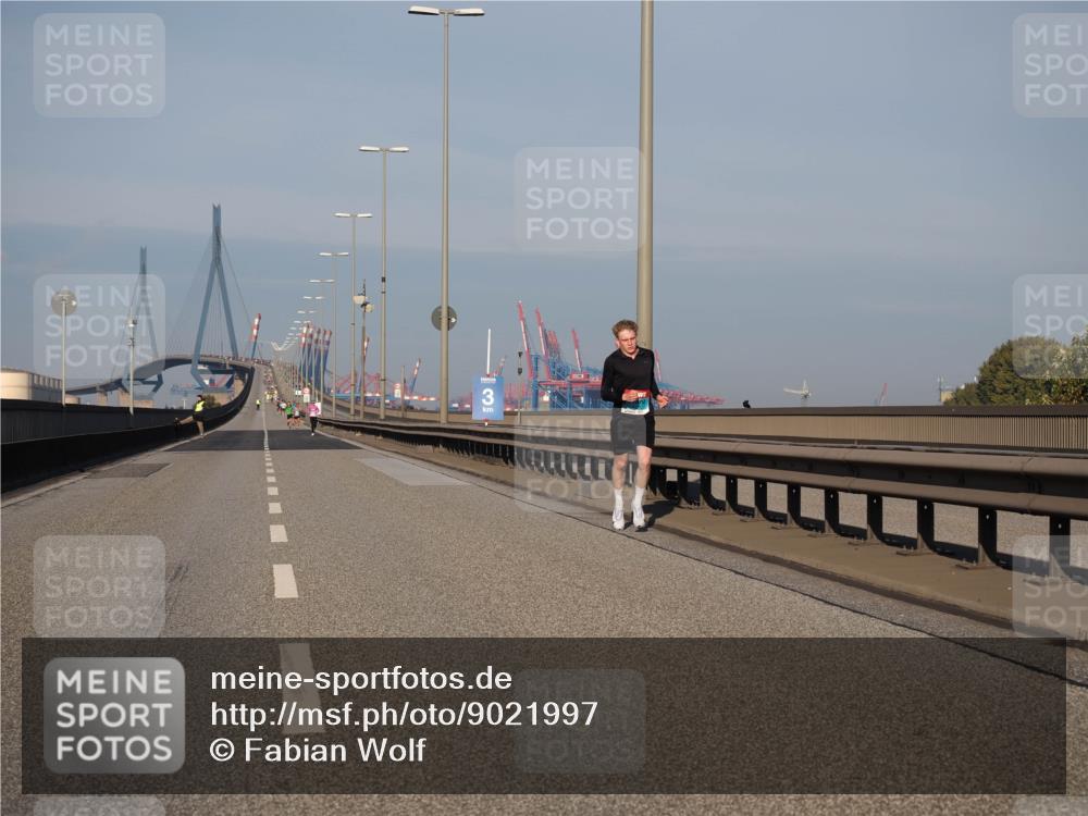 03.10.2025 - Köhlbrandbrückenlauf Fabian Wolf http://msf.ph/oto/9021997 03.10.2025 09:37:05 Position 3  meine-sportfotos.de