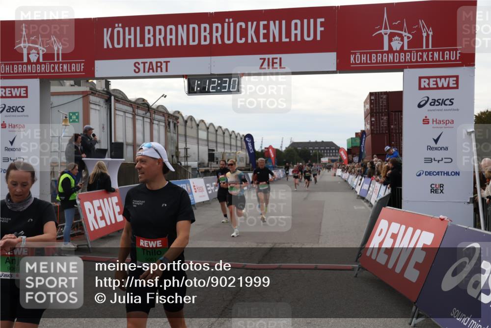 03.10.2025 - Köhlbrandbrückenlauf Julia Fischer http://msf.ph/oto/9021999 03.10.2025 16:12:30 Ziel 7203, 7654, 7688, 8501, 8901, 9060, 9061, 9359, 9454, 9677, 9706 meine-sportfotos.de